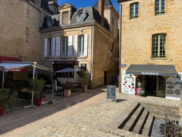 Le Studio Duo Cite Medieval Sarlat Extérieur photo